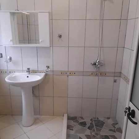 Saukwood Apartment Tirana