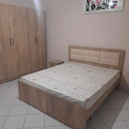 Saukwood * Tirana